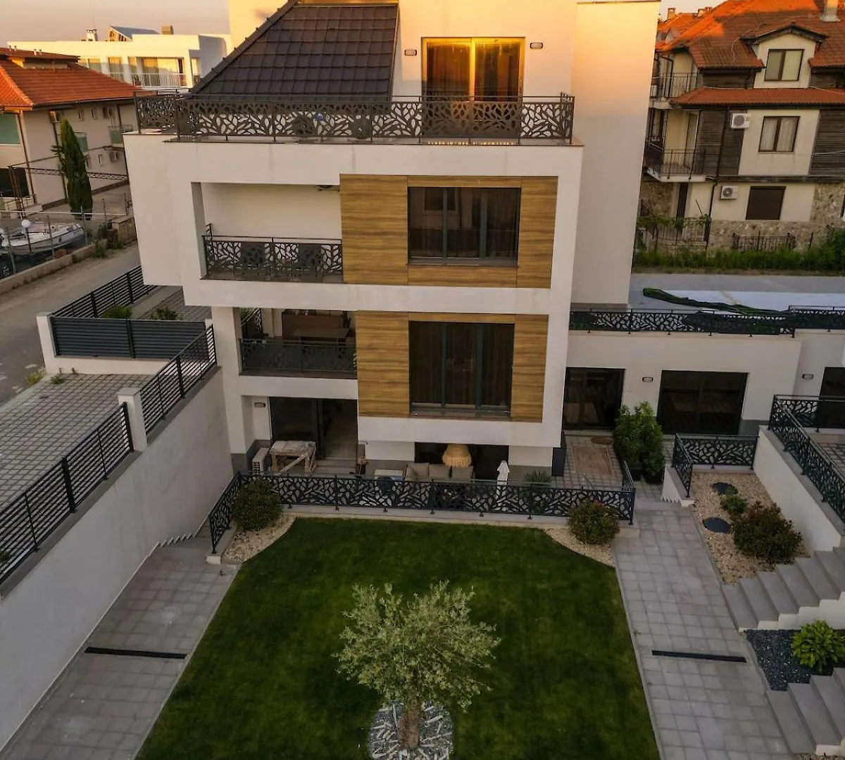 Rosehomes Apartment 布尔加斯